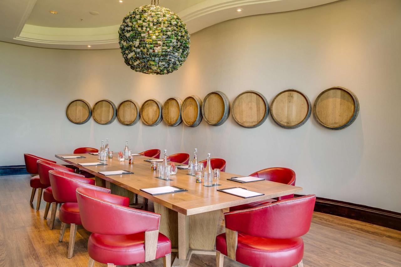 Arabella Hotel, Golf And Spa Hermanus Exterior photo The boardroom at the London Stock Exchange