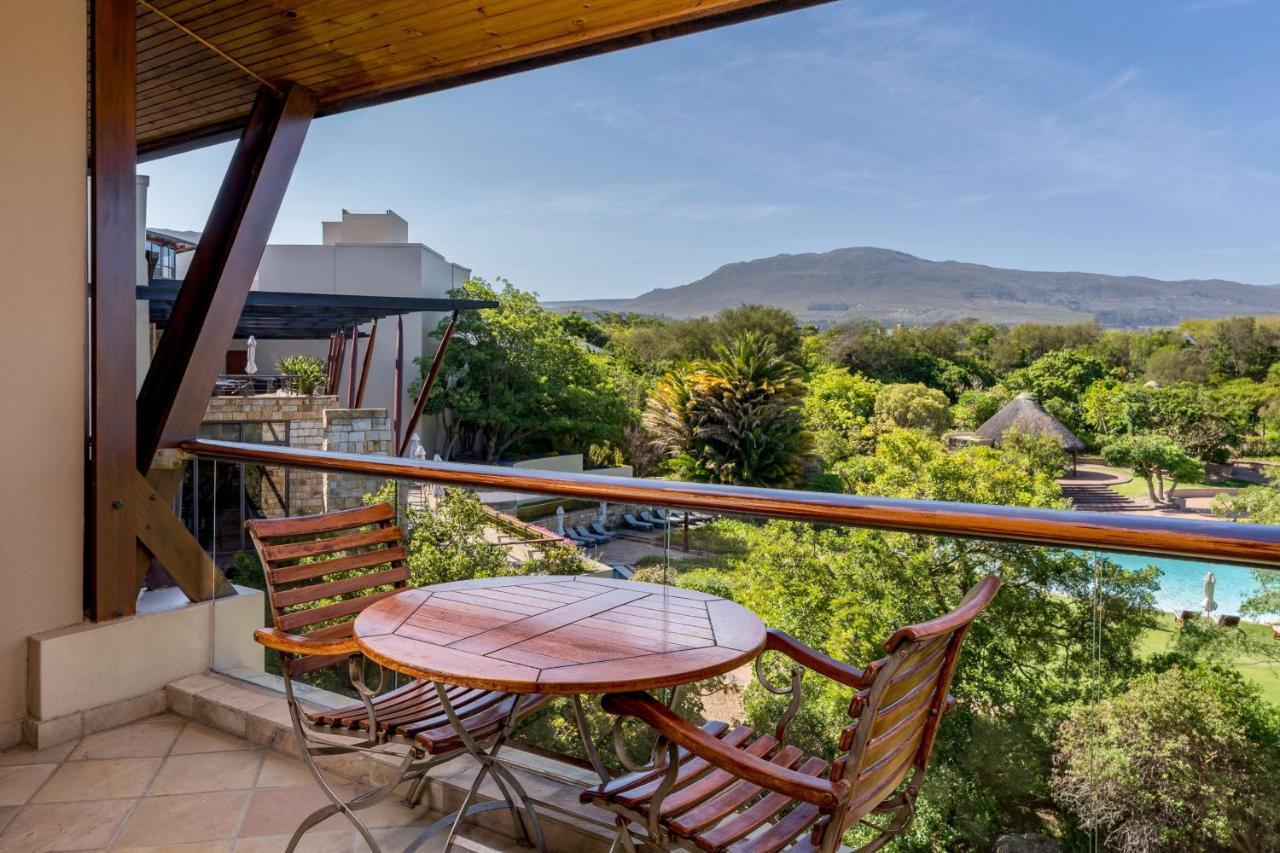 Arabella Hotel, Golf And Spa Hermanus Exterior photo View from the balcony of a suite at the hotel