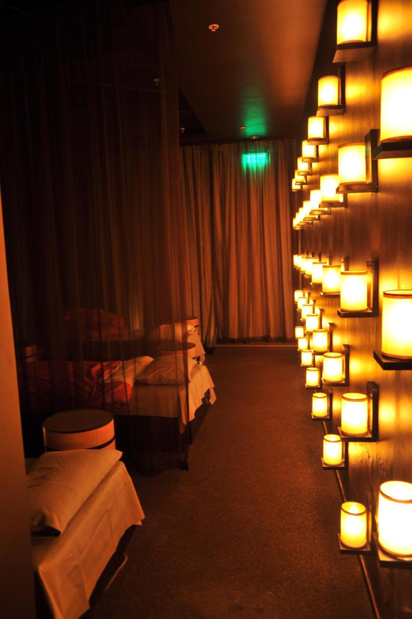 Arabella Hotel, Golf And Spa Hermanus Exterior photo A massage room at a spa