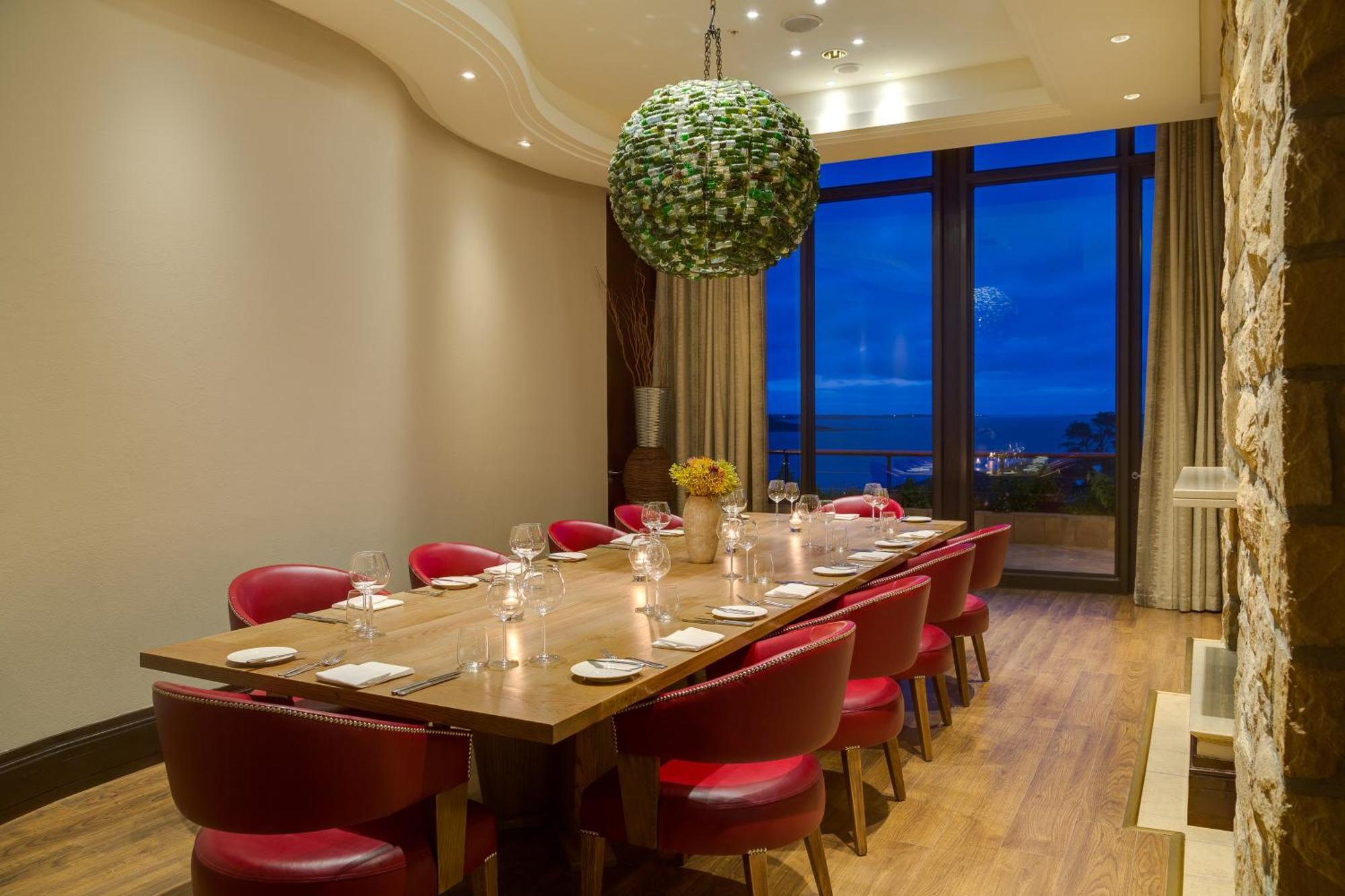 Arabella Hotel, Golf And Spa Hermanus Exterior photo Private dining room at the restaurant